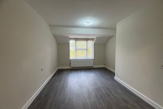 Flat 16, Millenium Forge, Tipton photo 4