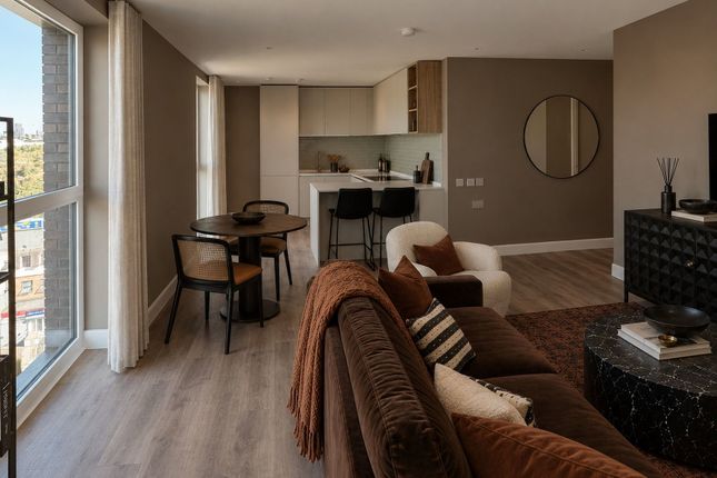 Beresford Avenue, Wembley photo 5