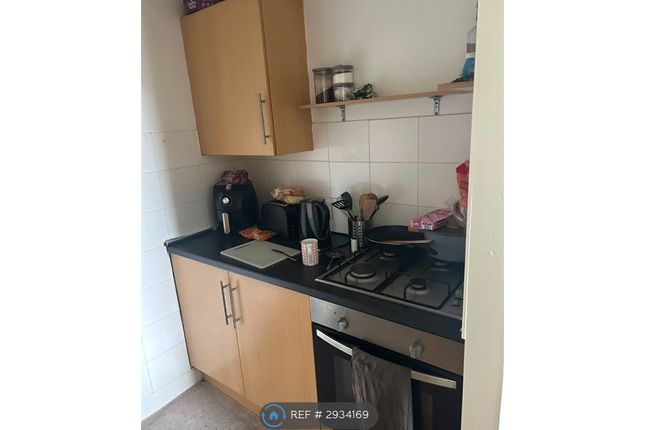 Turncroft Lane, Stockport photo 5