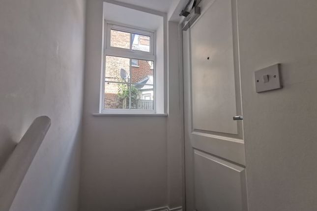 Flat to rent in Copsham House, Broad Street, Chesham