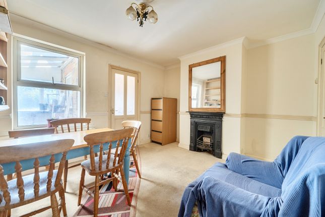 62, Willoughby Road, Berkshire photo 2