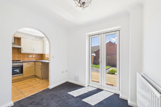 34, Paddock Way, Hinckley photo 4