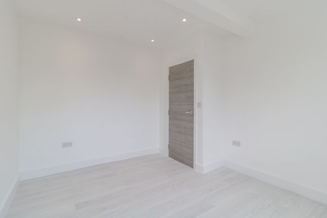 Flat for sale in Copland Close, Middlesex