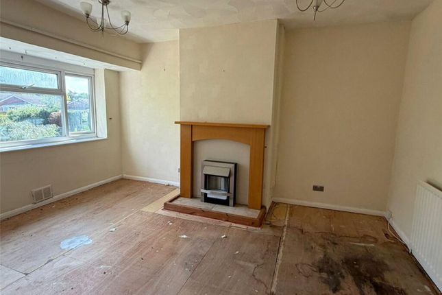 14, James Close, Telford photo 3