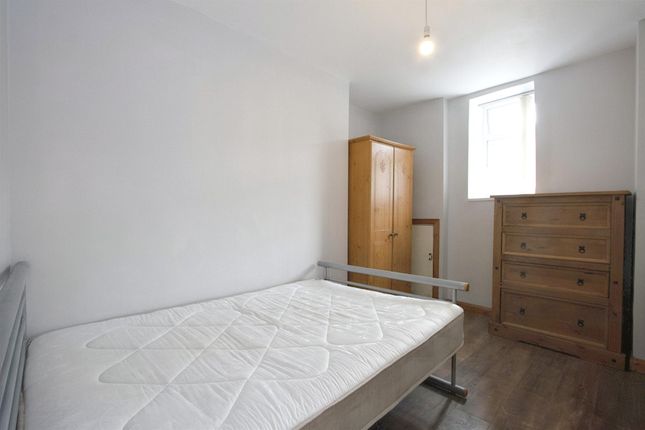 Flat for sale in Broadway, Roath, Cardiff