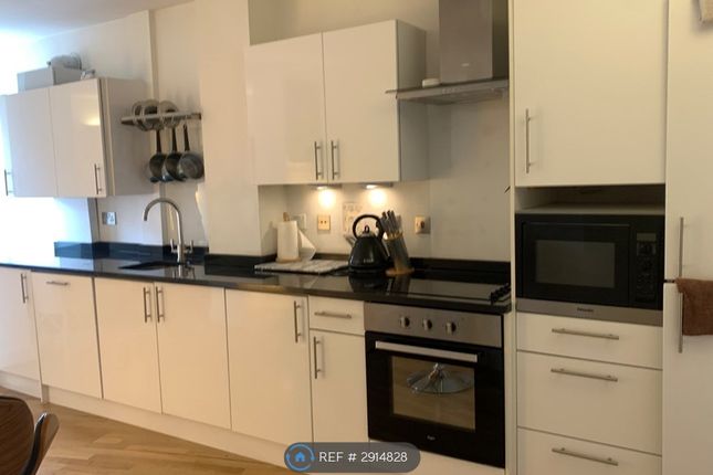 Flat, Goswell Road, London photo 4