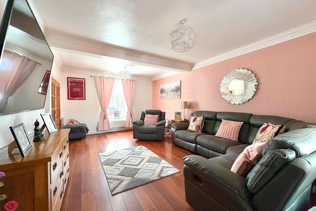 23 , Bryncaerau, Kidwelly photo 4