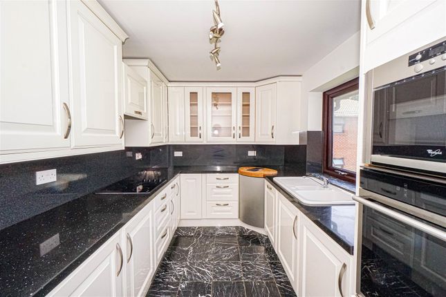 10 Greenhayes, 46, Springfield Road, St. Leonards-On-Sea photo 2
