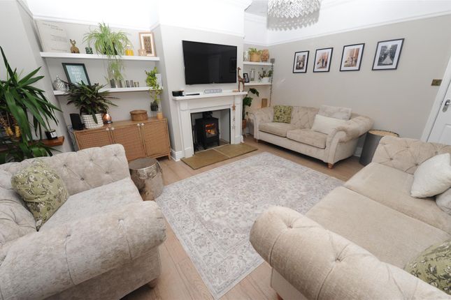 7, Kingston Road, Bradford photo 4