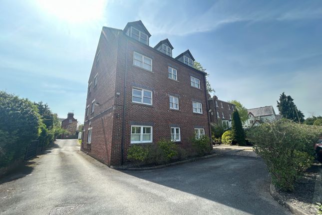 Flat to rent in Langdon House, Hough Green, Chester