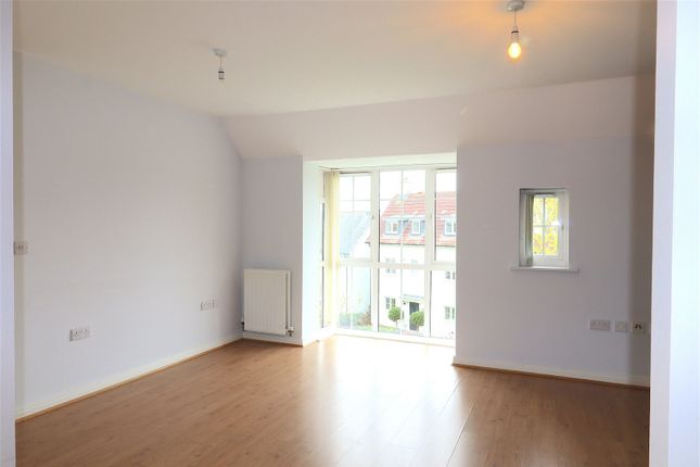 Flat for sale in Lambourne Chase, Chelmsford