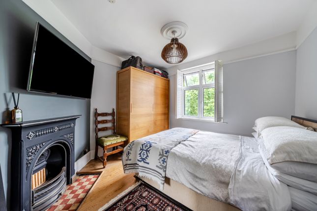 Flat 10, Park Mansions,, South Lambeth Road, London photo 4