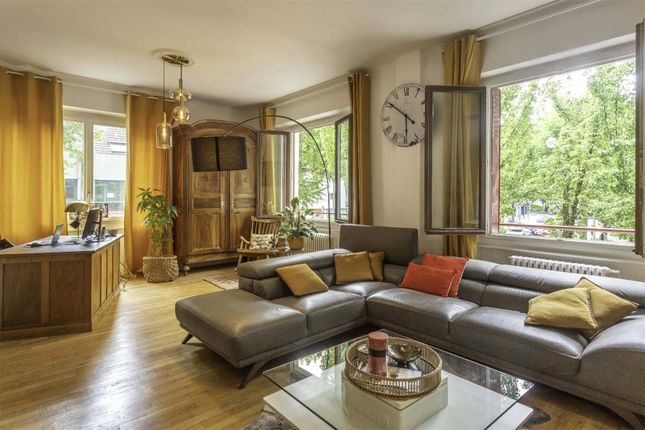 Thumbnail Apartment for sale in Annecy, France