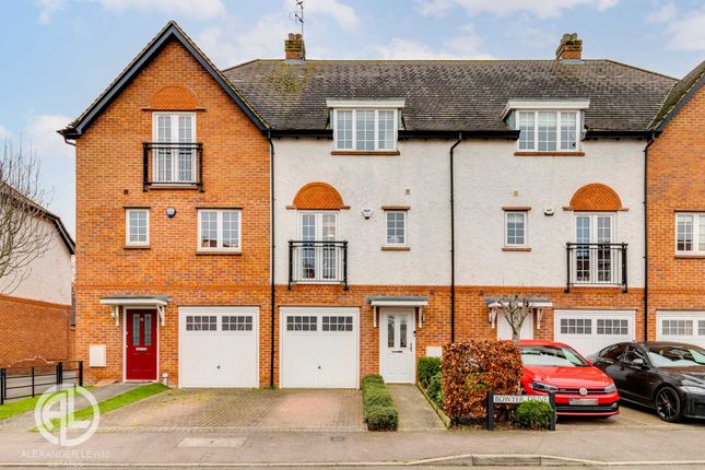 Thumbnail Terraced house for sale in Bowyer Drive, Letchworth Garden City