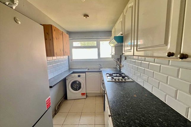 140, Farnham Road, Slough photo 3