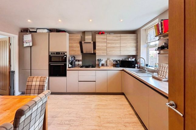4, Barnatt Way, Heckington photo 3