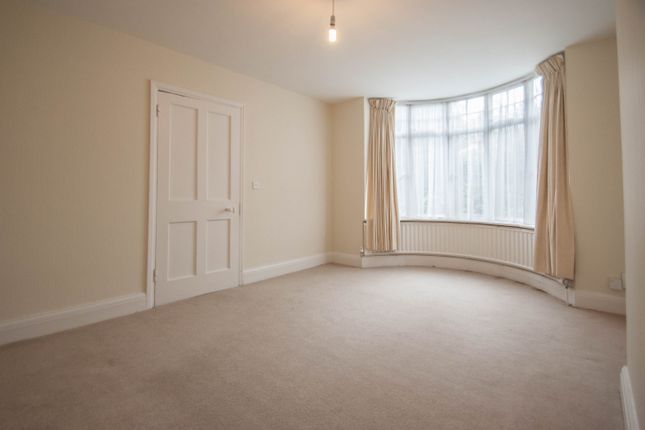 261, Ware Road, Hertford photo 2