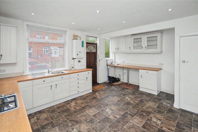 15, Marsden Place, West Yorkshire photo 4