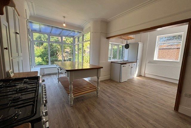 20, Tower Road, West Yorkshire photo 3