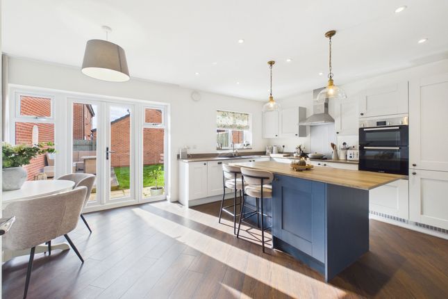 64 Seaton Way, Nottingham photo 2