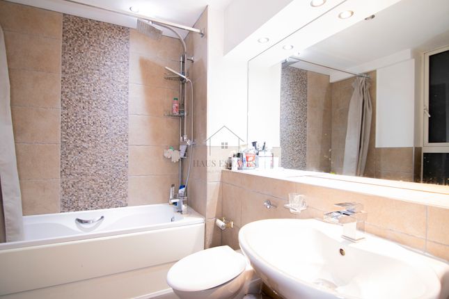 Flat to rent in Penthouse Watkin Road, Leicester, Leicestershire