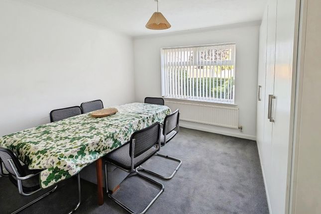 1, Badgers Close, Bristol photo 3