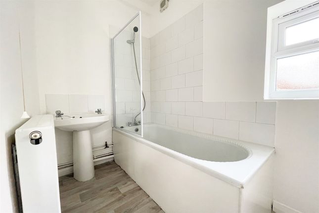7a Claremont Road, Westcliff-on-Sea photo 4