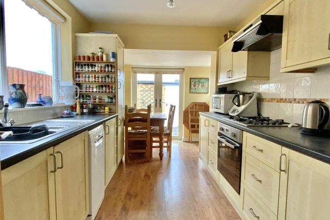 12, North Way, Potterspury photo 4