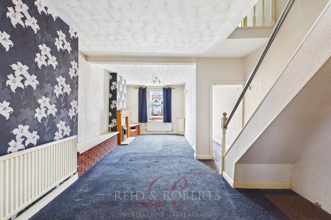 14, Albert Street, Wrexham photo 3