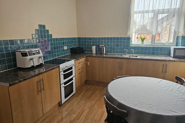 36, Leonard Street, Hull photo 4