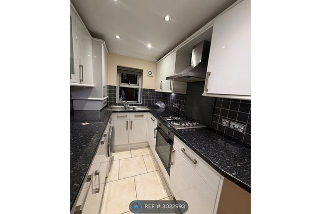 Hawkshaw Avenue, Darwen photo 5