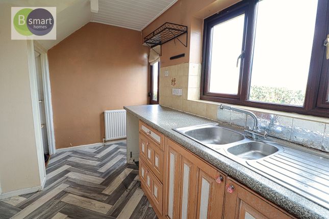49, Caraway Grove, Mexborough photo 3