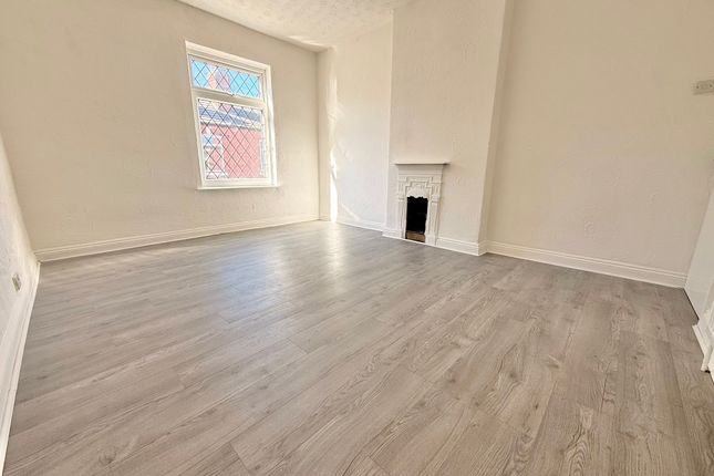 21, Whitehall Street, WAKEFIELD photo 4