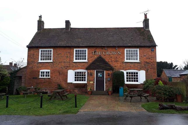 Pub Bar For Sale In The Green Great Horwood Milton Keynes Mk17