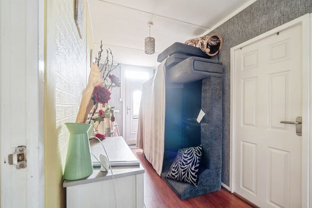 59, Derwent Road, SCUNTHORPE photo 2