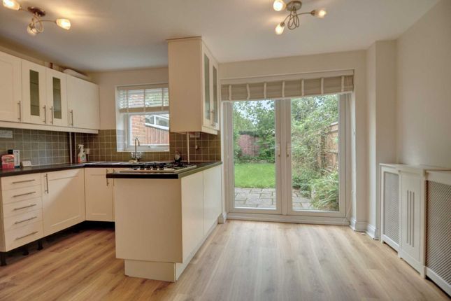 13, Periam Close, Henley On Thames photo 5