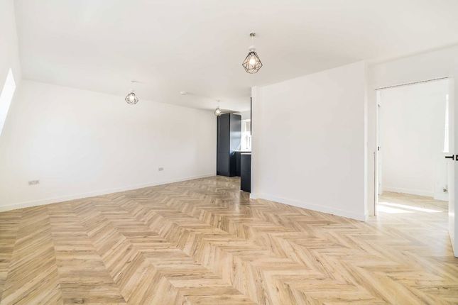 1-bed flat on Flat B, 62, Queens Crescent, London, £1,998/mo