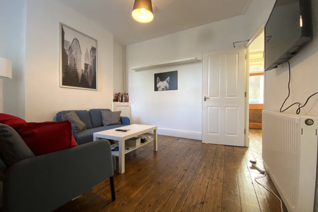 4, Gladys Street, Cardiff photo 2