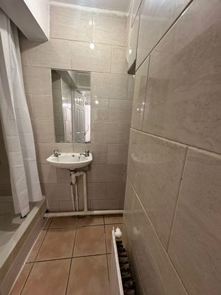 Flat 2, 46-48 Cardigan Street, Luton photo 4