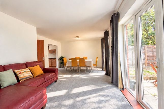 1 John Townsend Mews, Margate photo 4