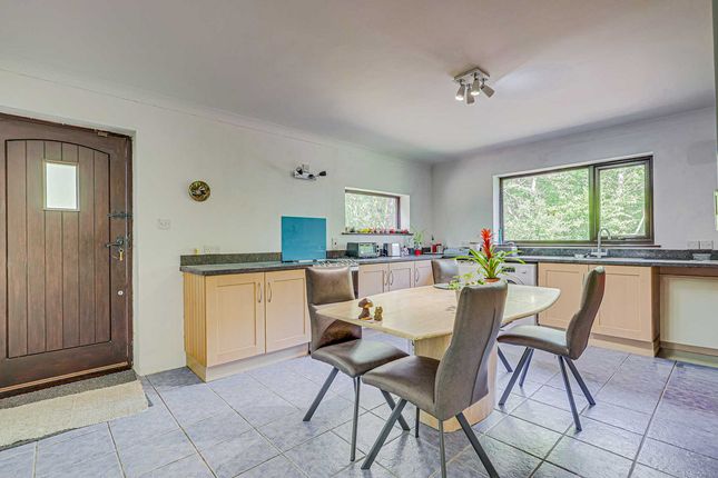 52, Mount Road, Benfleet photo 4