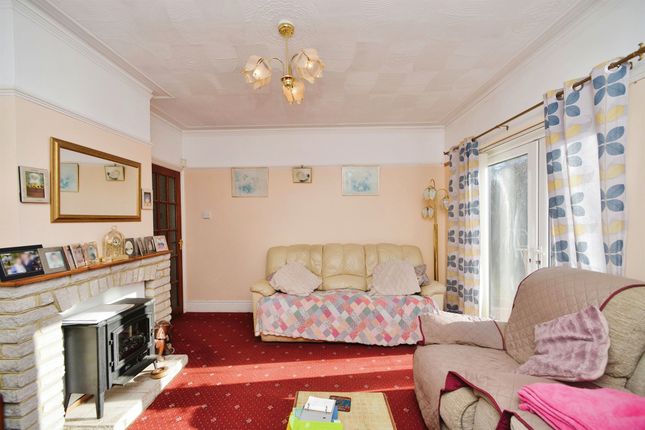 Detached house for sale in Dudley Road, Brighton