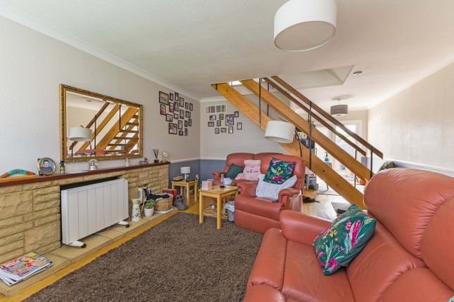 7, Keensacre, Iver Heath photo 2