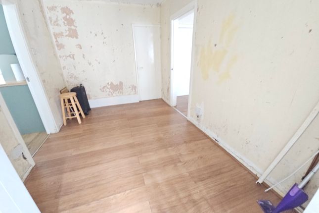 4, Edgeview Walk, Manchester photo 3