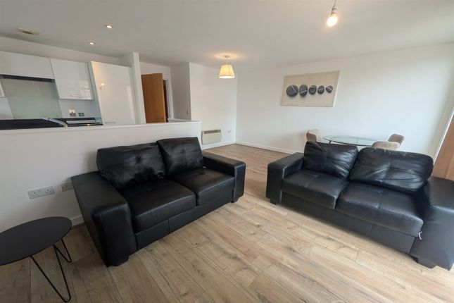 6, Hooton House, Church Street, Beeston photo 3