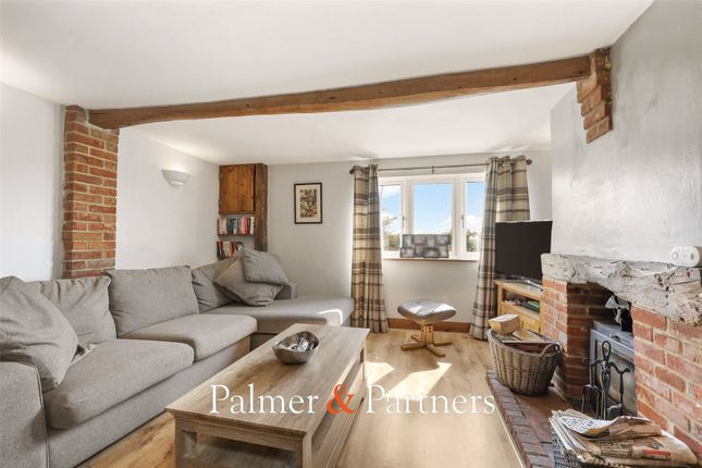 Snow Cottage,, Clacton Road, Manningtree photo 2