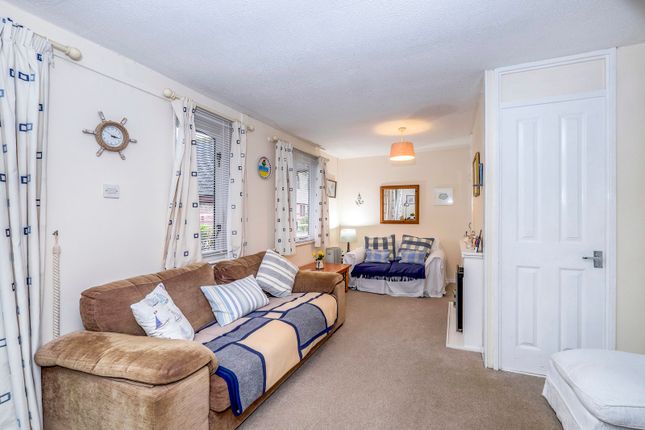 2 Trevithick Court,, Tolroy Road, Hayle photo 4