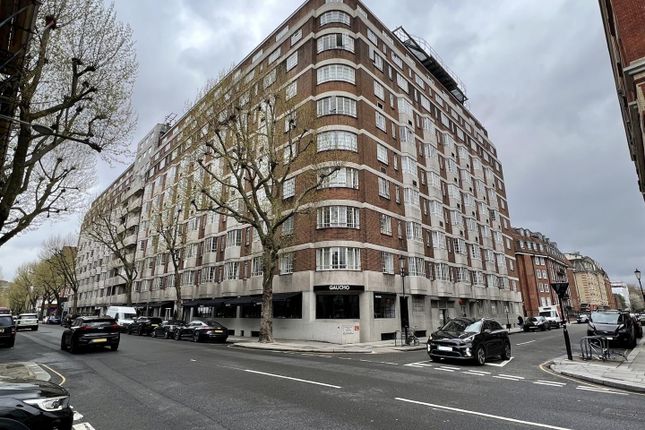 605, Chelsea Cloisters, Sloane Avenue, London photo 2