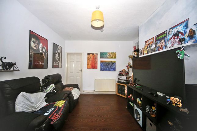 97 North Street, Wigan photo 2