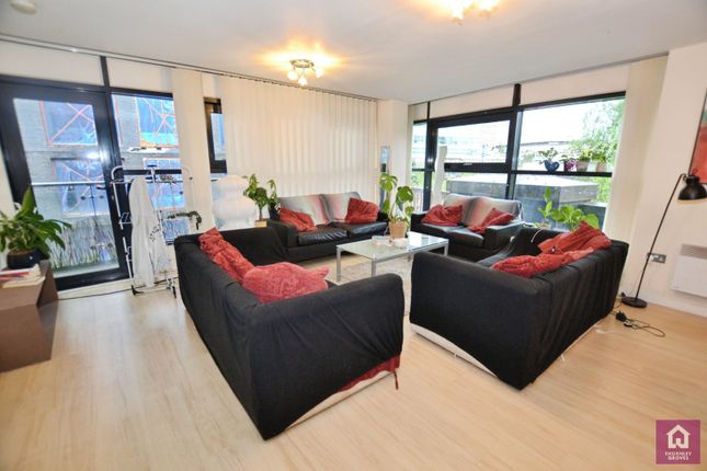 2-bed flat on 5, The Bay Building, City Centre, £165,000